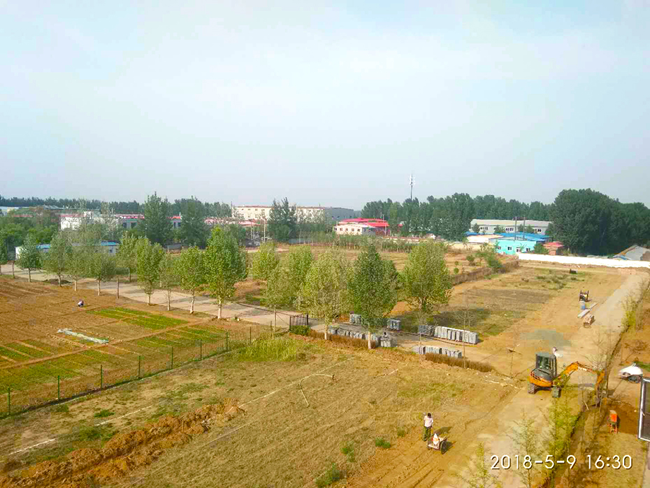 吴绍兵董事长在视察顺义天文弘创新产业园时作